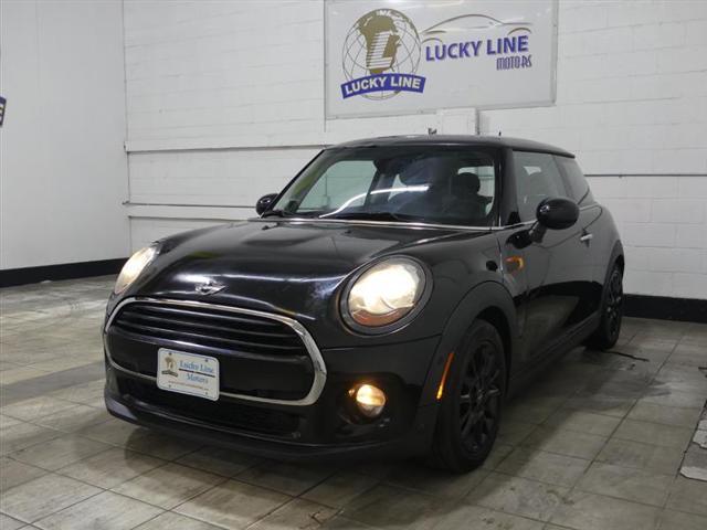 used 2018 MINI Hardtop car, priced at $11,499