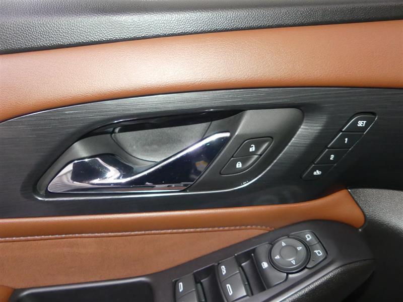 used 2018 Chevrolet Traverse car, priced at $19,990