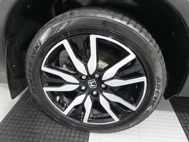 used 2021 Honda Pilot car, priced at $24,990