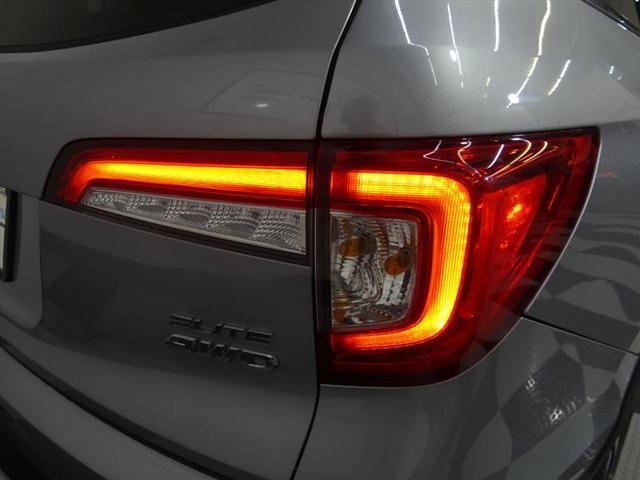 used 2021 Honda Pilot car, priced at $24,990