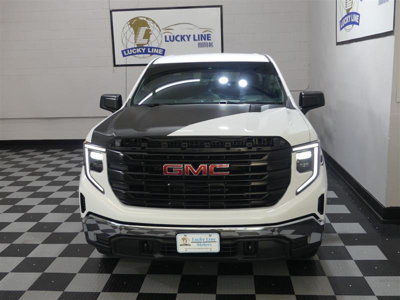 used 2022 GMC Sierra 1500 car, priced at $31,990