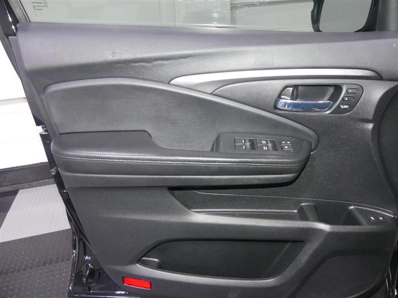 used 2021 Honda Pilot car, priced at $20,990