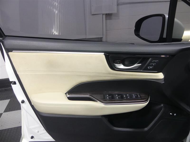 used 2018 Honda Clarity Plug-In Hybrid car, priced at $16,990