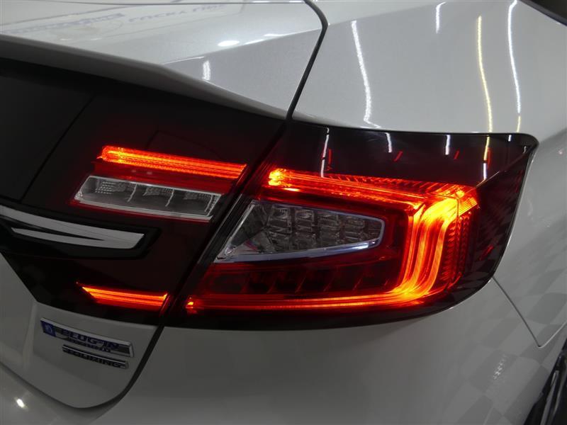 used 2018 Honda Clarity Plug-In Hybrid car, priced at $16,990