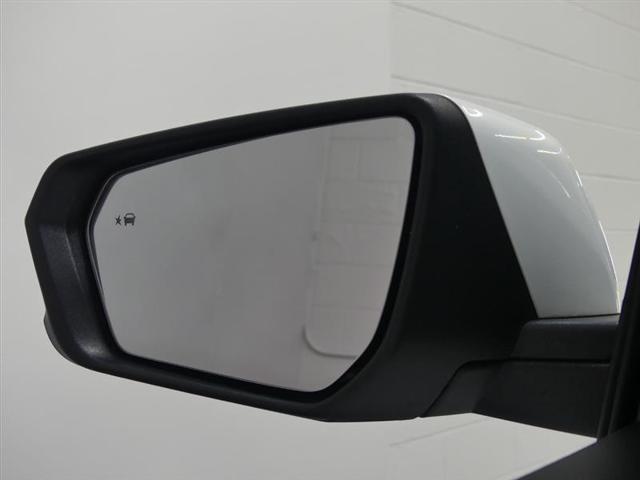 used 2022 Chevrolet Equinox car, priced at $20,990