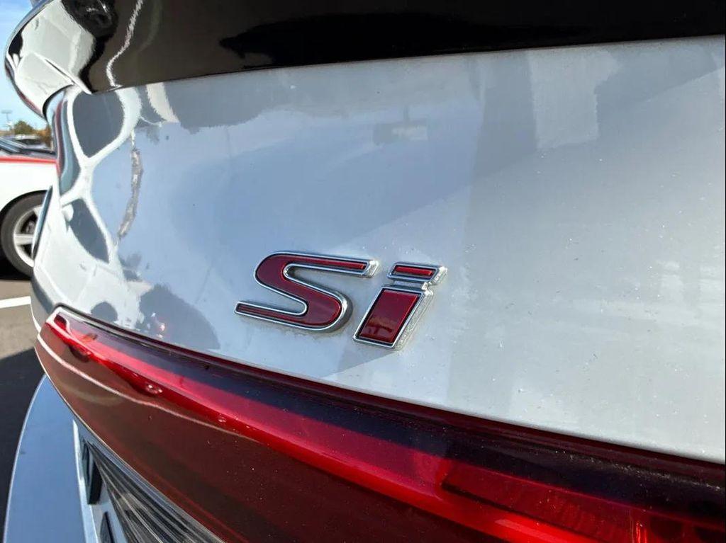 used 2022 Honda Civic Si car, priced at $26,493
