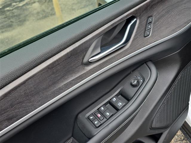 new 2025 Jeep Grand Cherokee L car, priced at $43,910