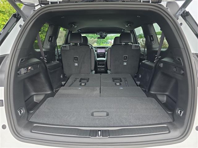 new 2025 Jeep Grand Cherokee L car, priced at $43,910