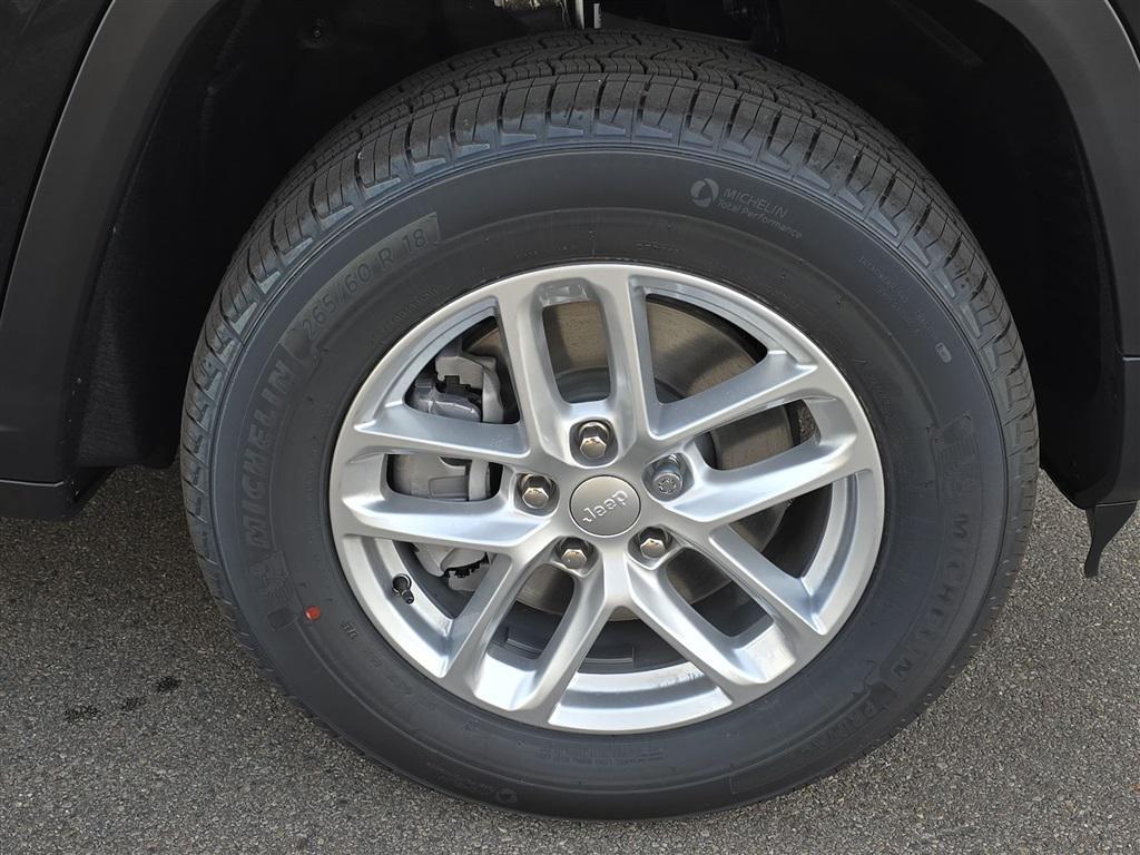 new 2025 Jeep Grand Cherokee L car, priced at $41,600