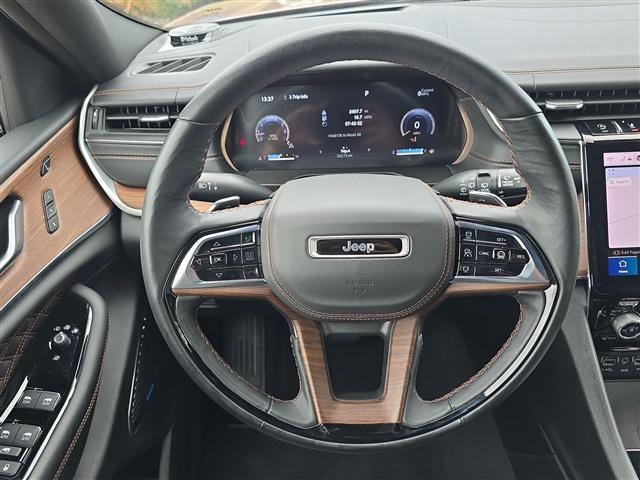 used 2022 Jeep Grand Cherokee car, priced at $41,890