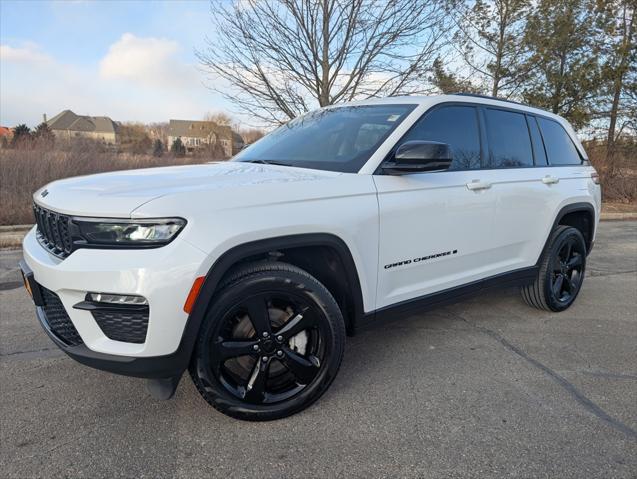 used 2023 Jeep Grand Cherokee car, priced at $33,890