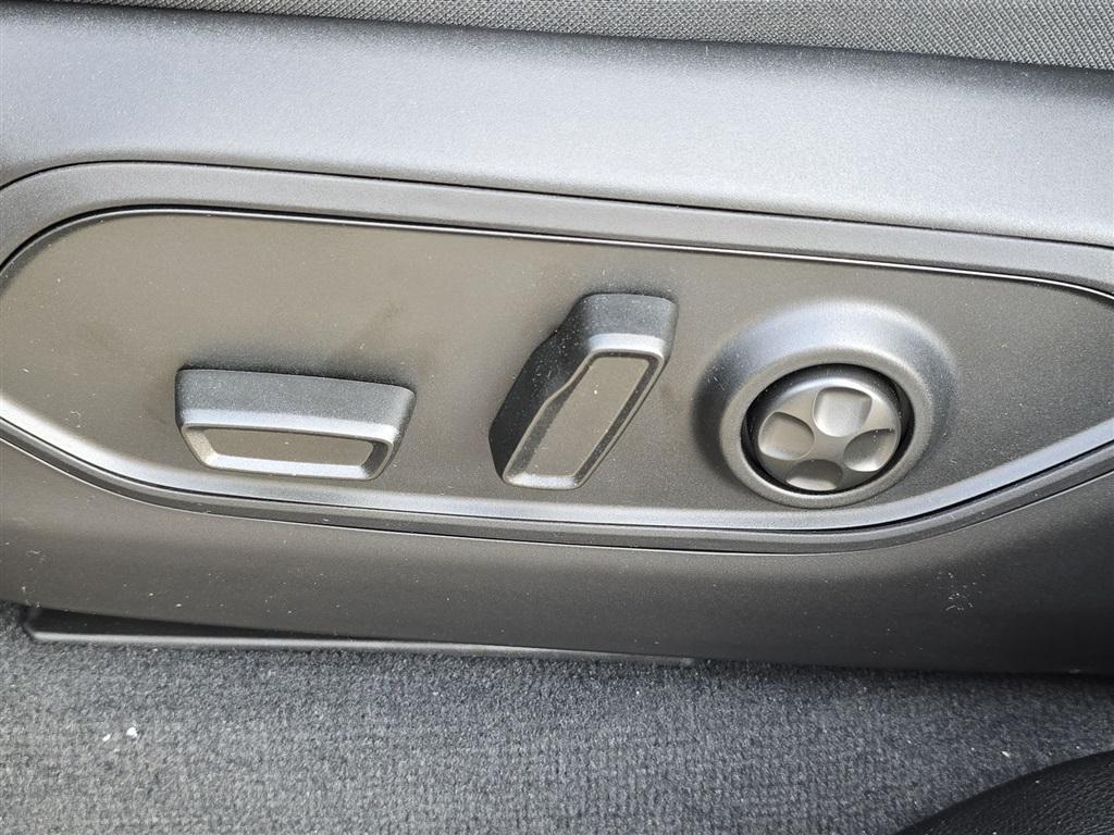 new 2025 Jeep Grand Cherokee L car, priced at $48,586