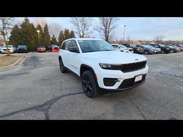 new 2025 Jeep Grand Cherokee car, priced at $41,523