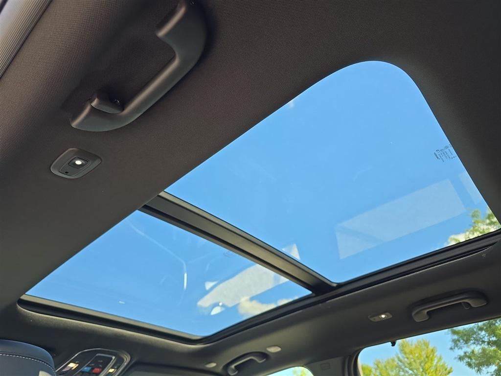 new 2025 Jeep Grand Cherokee car, priced at $48,700