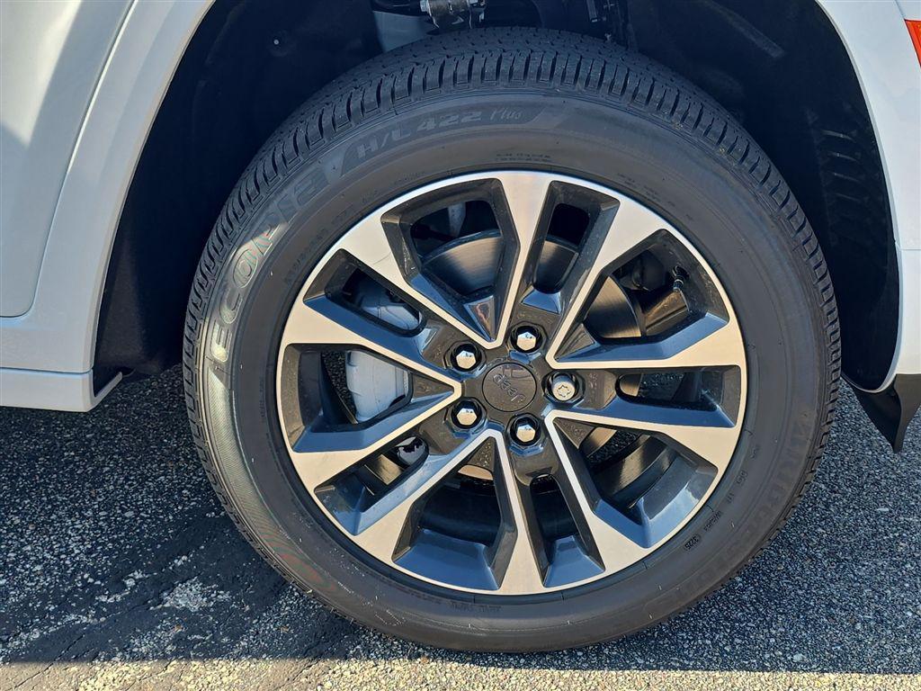 new 2025 Jeep Grand Cherokee car, priced at $58,449