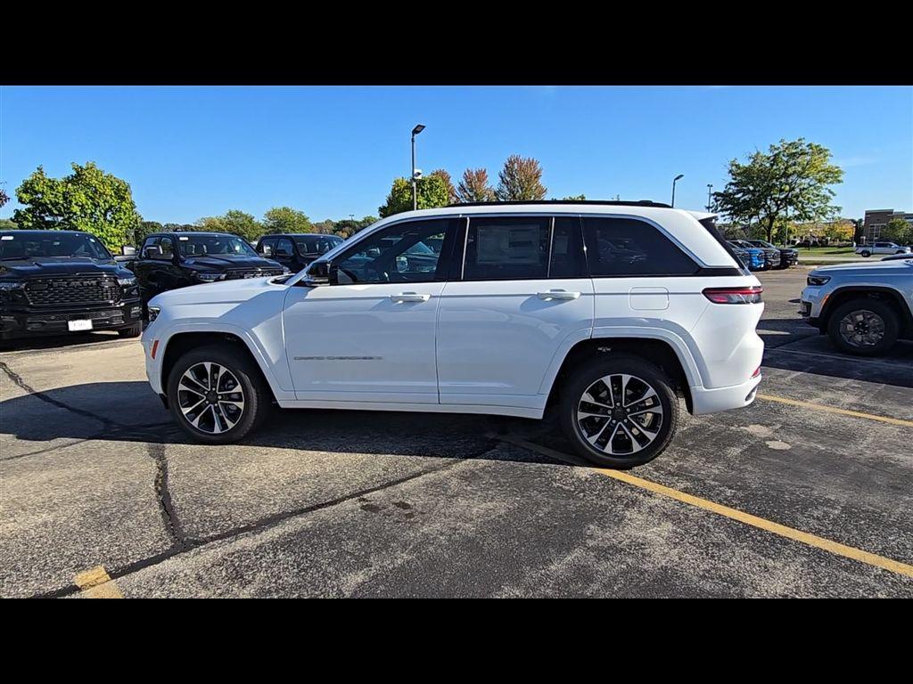new 2025 Jeep Grand Cherokee car, priced at $58,449