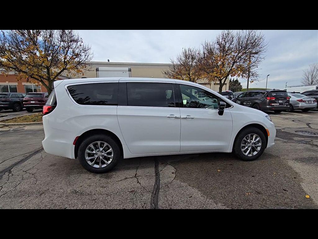 new 2026 Chrysler Pacifica car, priced at $43,735