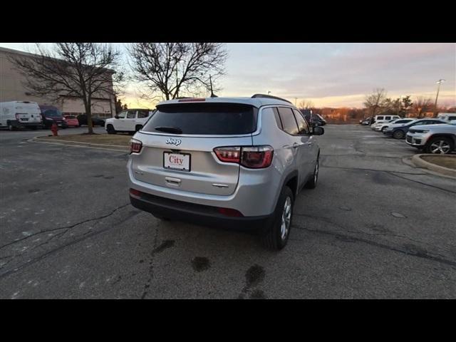 new 2025 Jeep Compass car, priced at $30,386