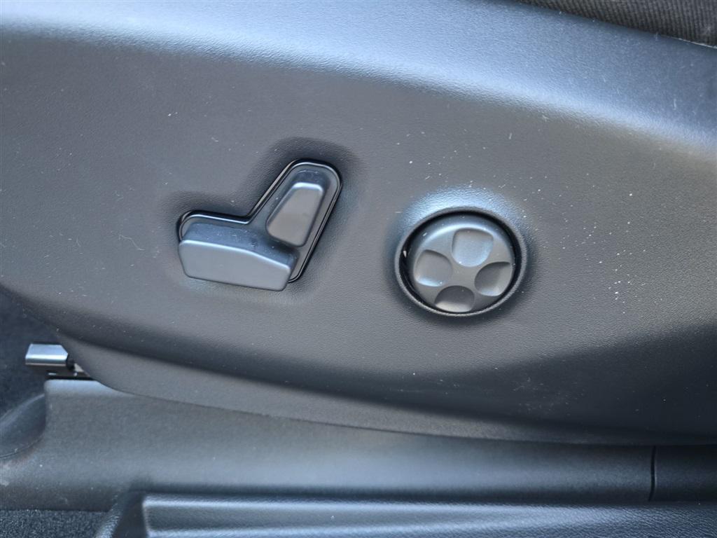 new 2026 Chrysler Pacifica car, priced at $47,725