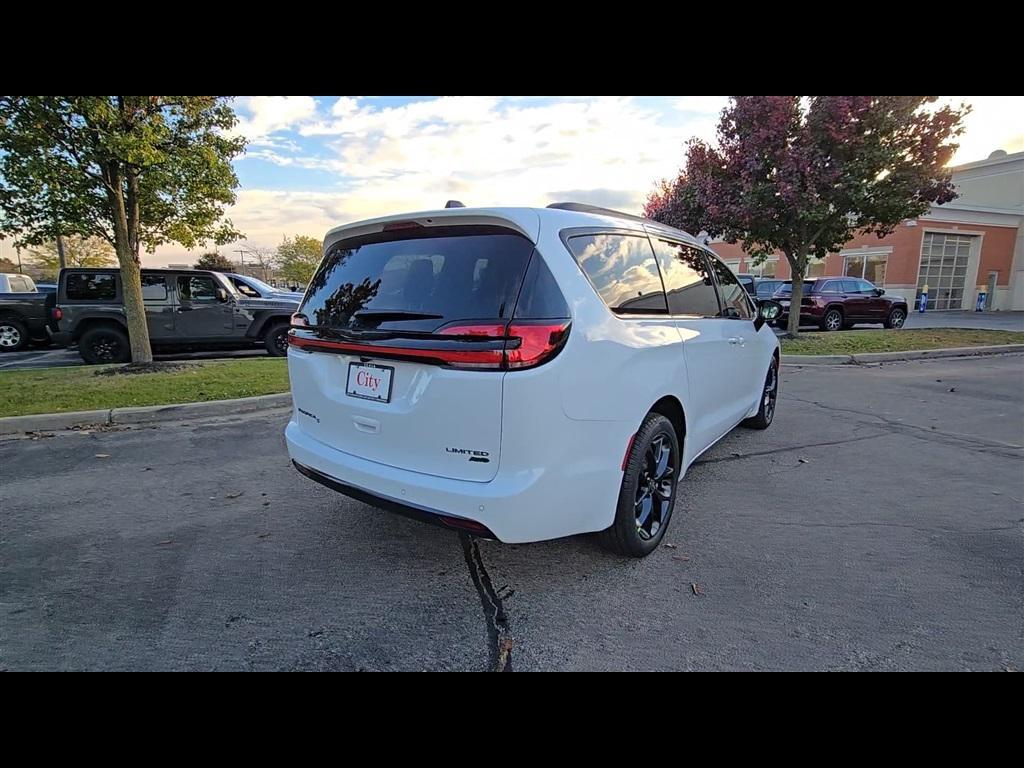 new 2026 Chrysler Pacifica car, priced at $47,725