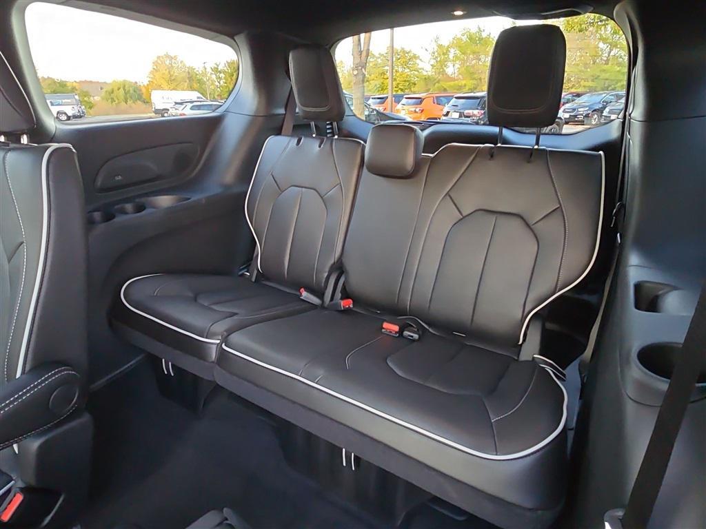 new 2026 Chrysler Pacifica car, priced at $47,725