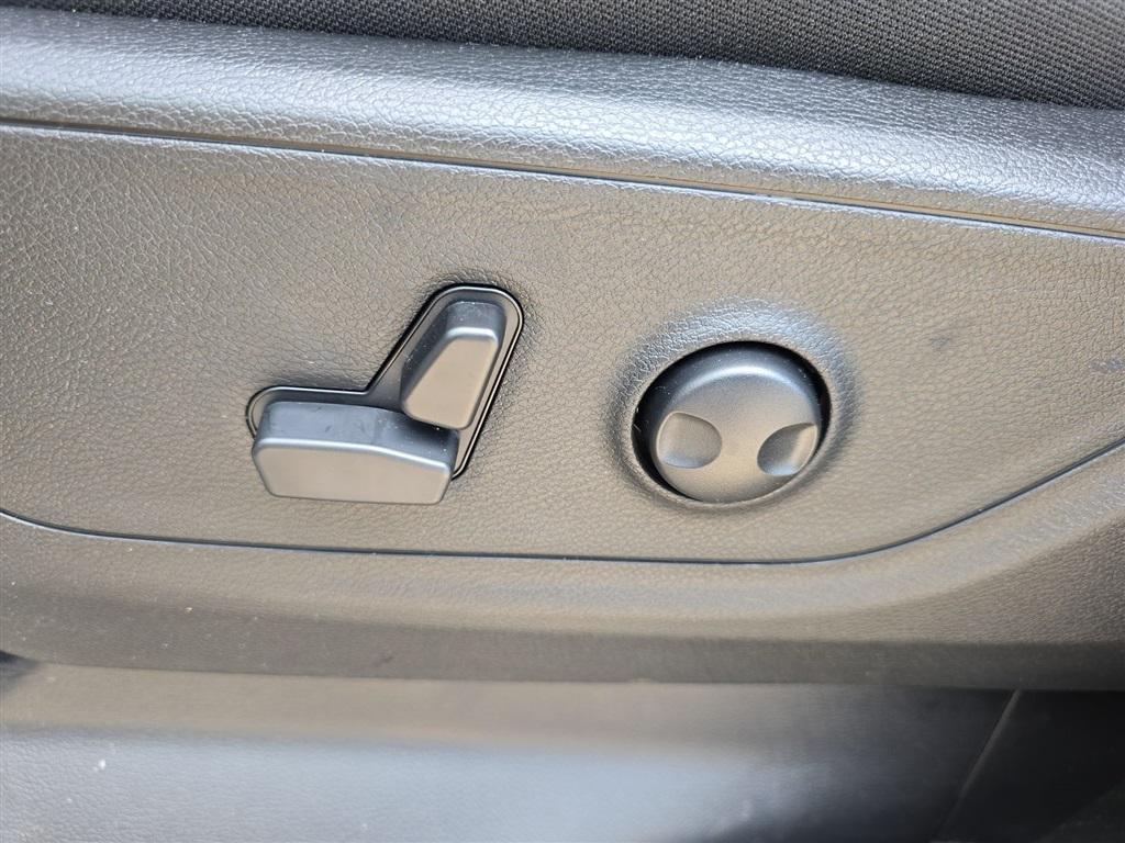 new 2025 Ram 1500 car, priced at $49,476