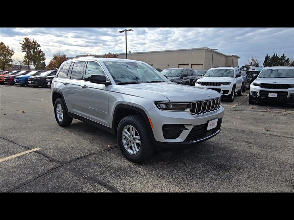 new 2025 Jeep Grand Cherokee car, priced at $38,779