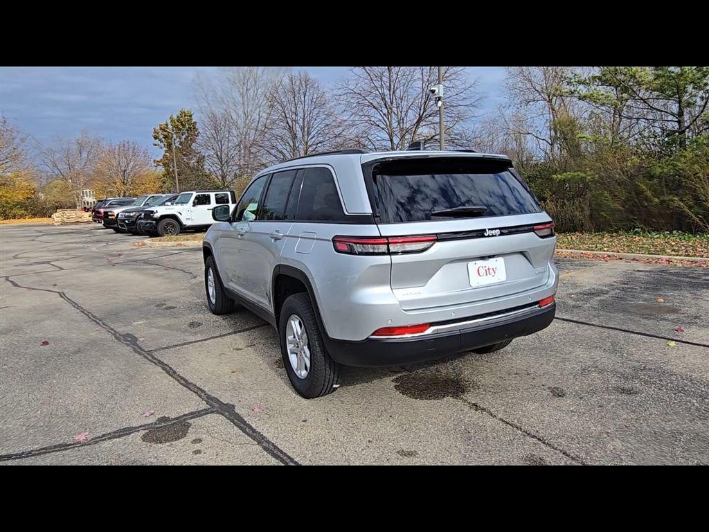 new 2025 Jeep Grand Cherokee car, priced at $38,779