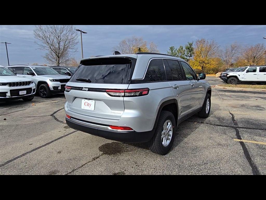 new 2025 Jeep Grand Cherokee car, priced at $38,779