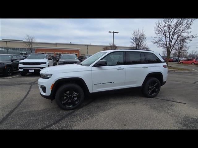 new 2025 Jeep Grand Cherokee car, priced at $50,849