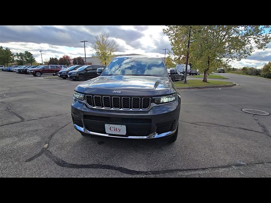 new 2025 Jeep Grand Cherokee L car, priced at $41,600