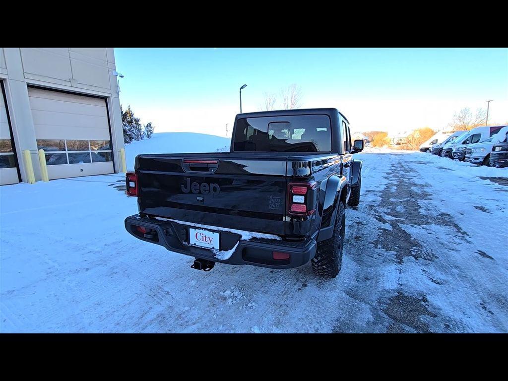 new 2026 Jeep Gladiator car, priced at $48,572