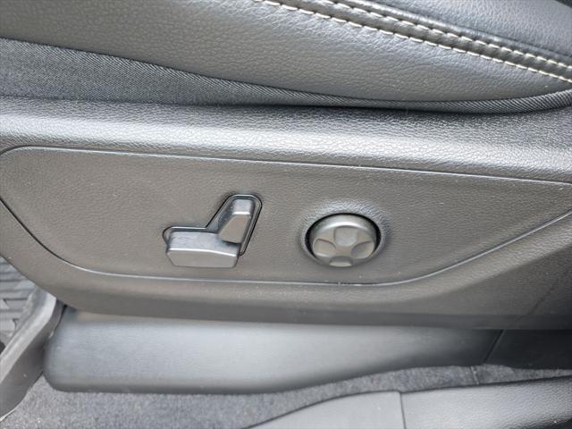 new 2025 Ram 1500 car, priced at $67,560