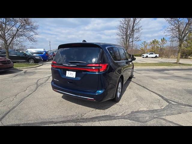 new 2025 Chrysler Pacifica car, priced at $40,635