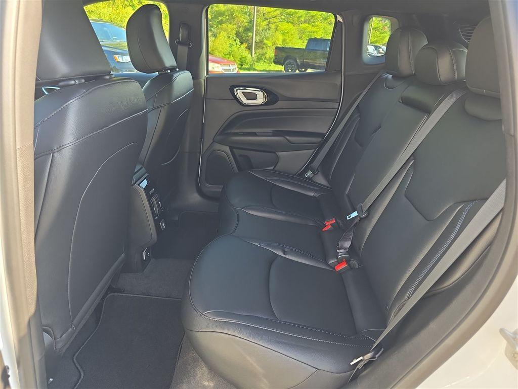 new 2026 Jeep Compass car, priced at $33,509