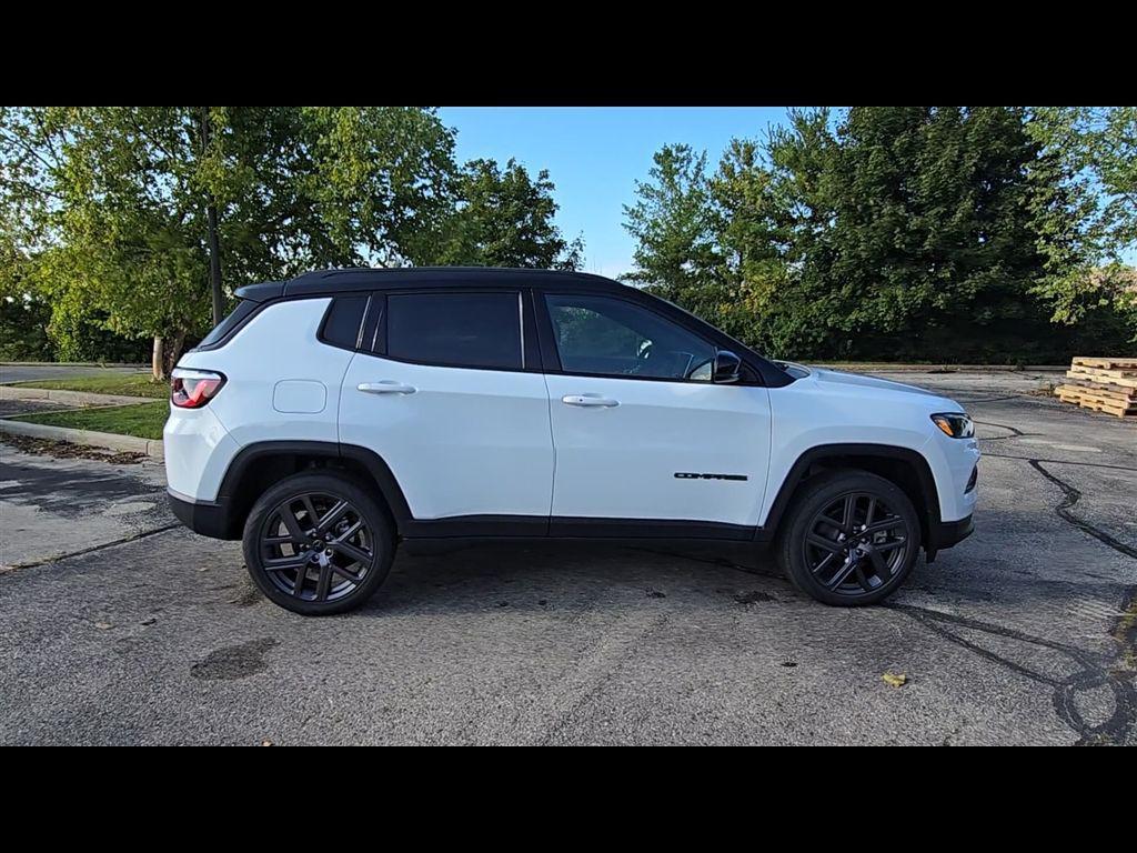 new 2026 Jeep Compass car, priced at $33,509