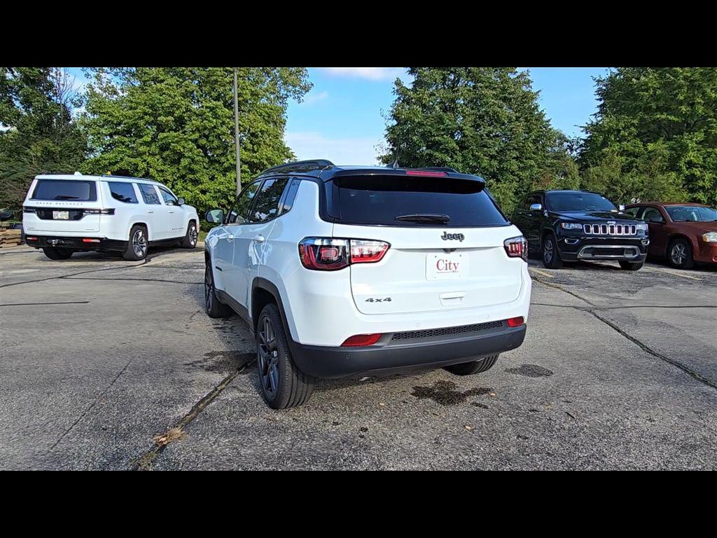 new 2026 Jeep Compass car, priced at $33,509