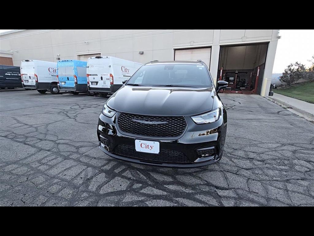 new 2026 Chrysler Pacifica car, priced at $50,220