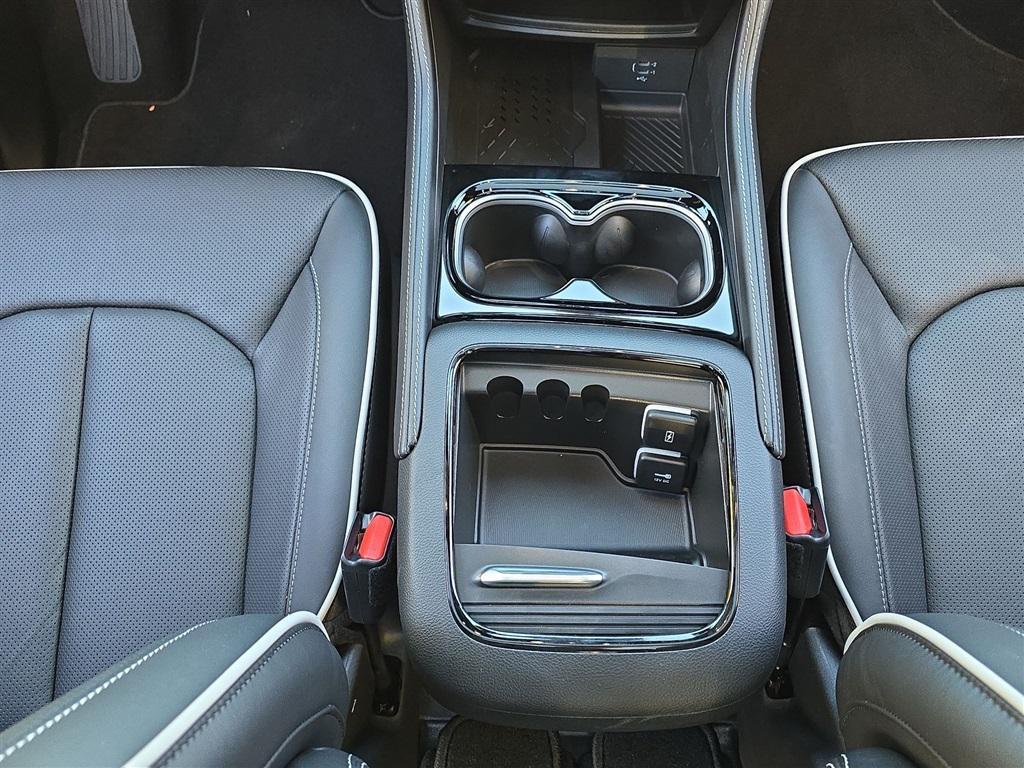 new 2026 Chrysler Pacifica car, priced at $48,670