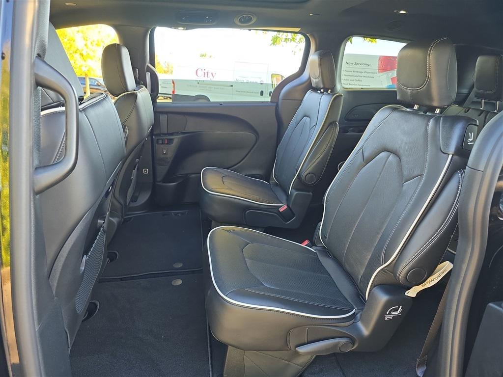 new 2026 Chrysler Pacifica car, priced at $48,670