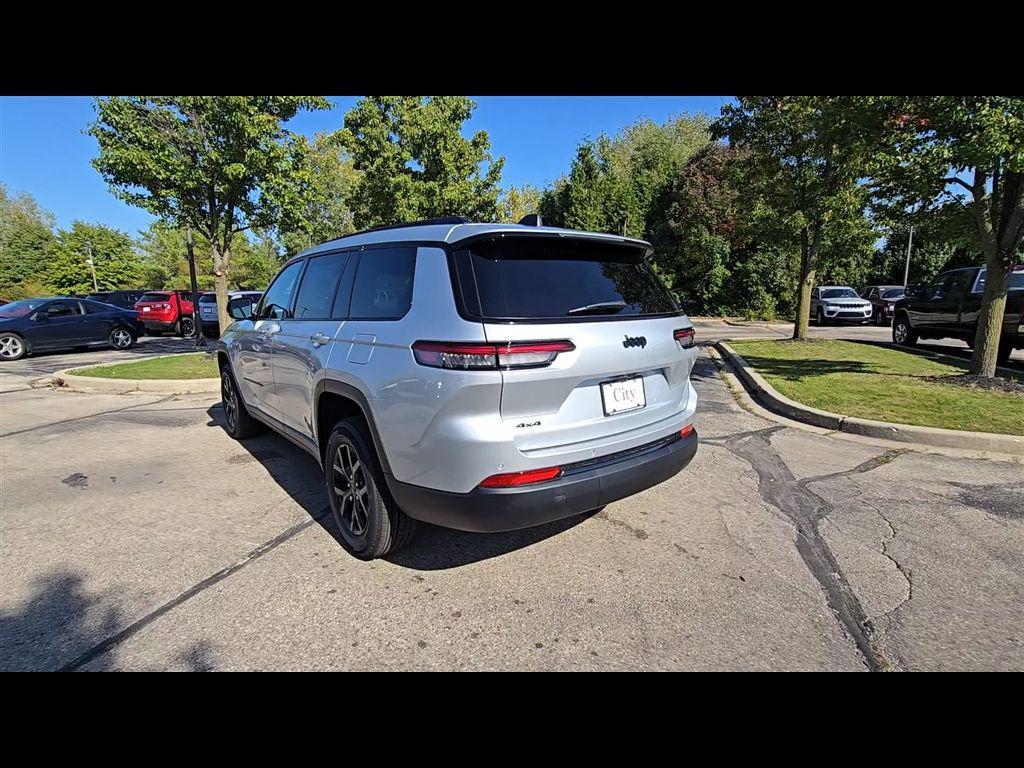 new 2025 Jeep Grand Cherokee L car, priced at $43,017