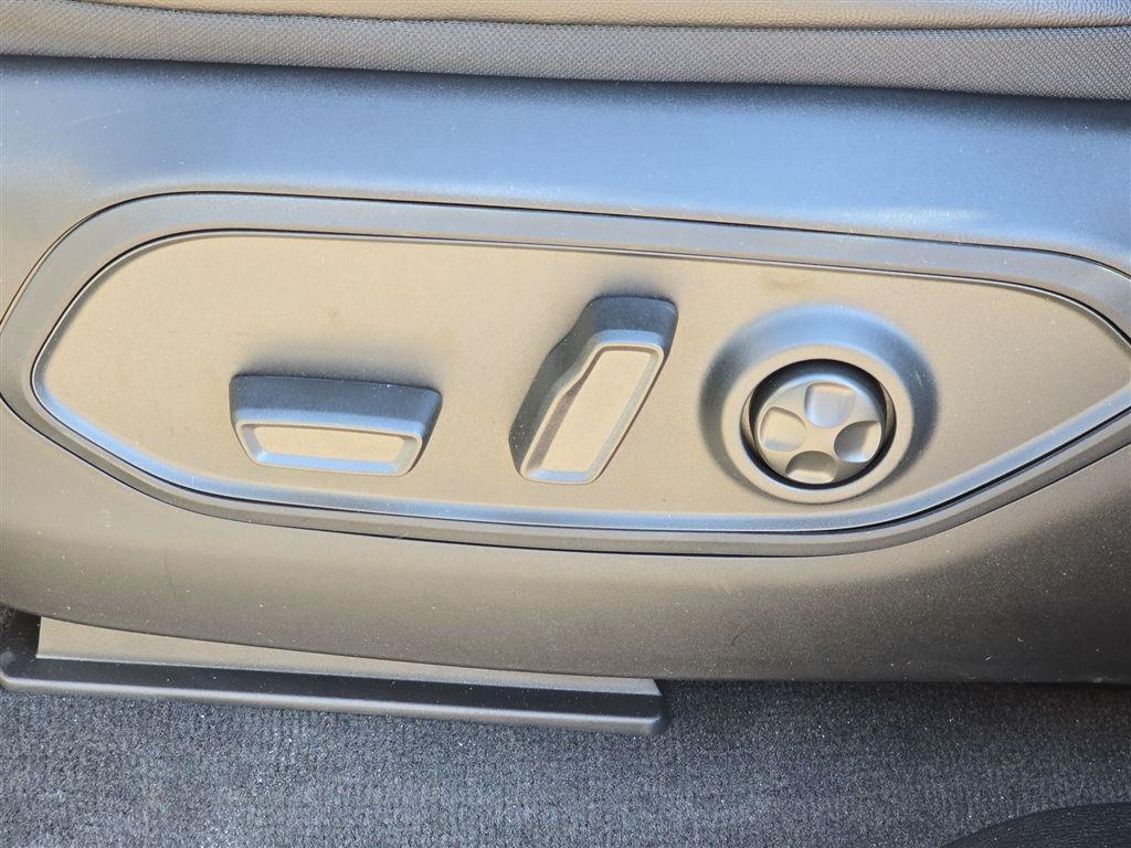 new 2025 Jeep Grand Cherokee L car, priced at $43,017