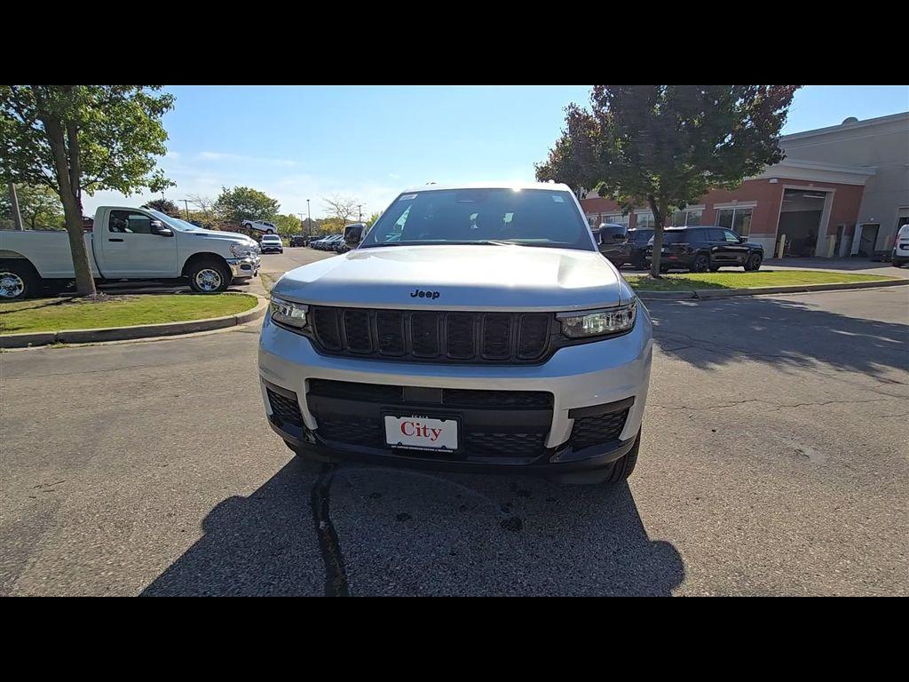 new 2025 Jeep Grand Cherokee L car, priced at $43,017