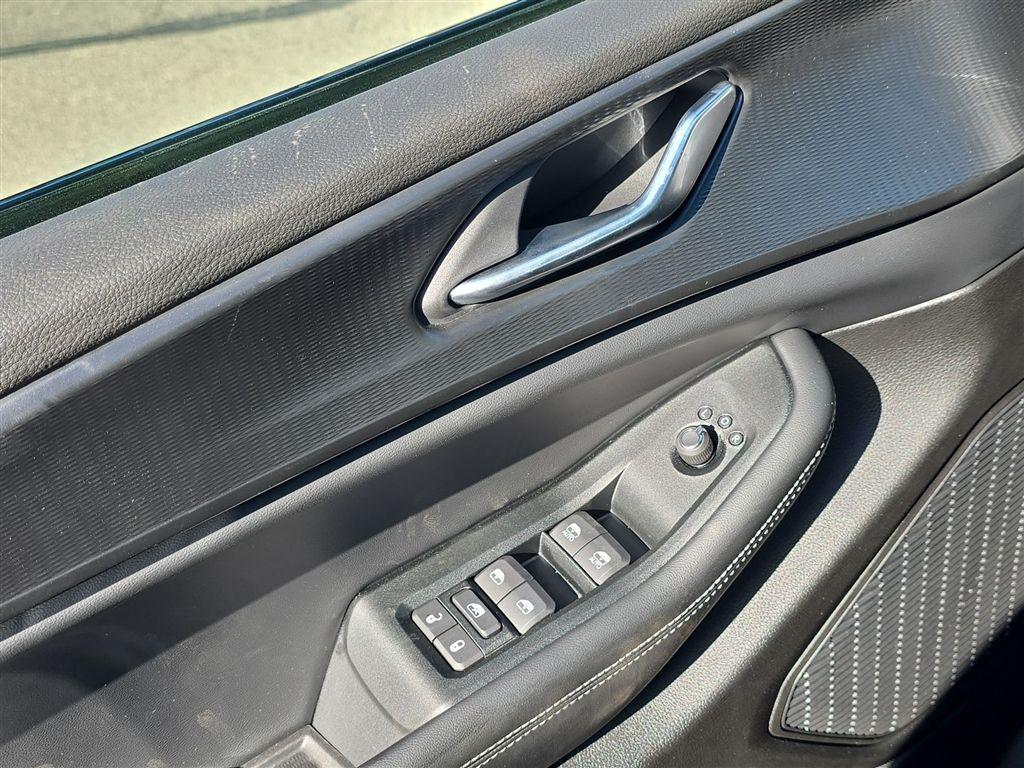 new 2025 Jeep Grand Cherokee L car, priced at $43,017