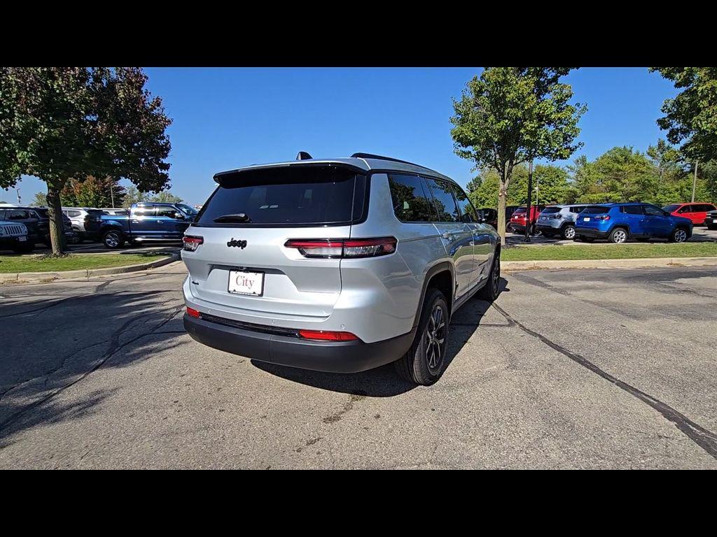 new 2025 Jeep Grand Cherokee L car, priced at $43,017