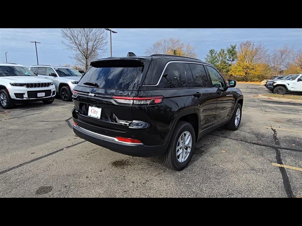 new 2025 Jeep Grand Cherokee car, priced at $38,901