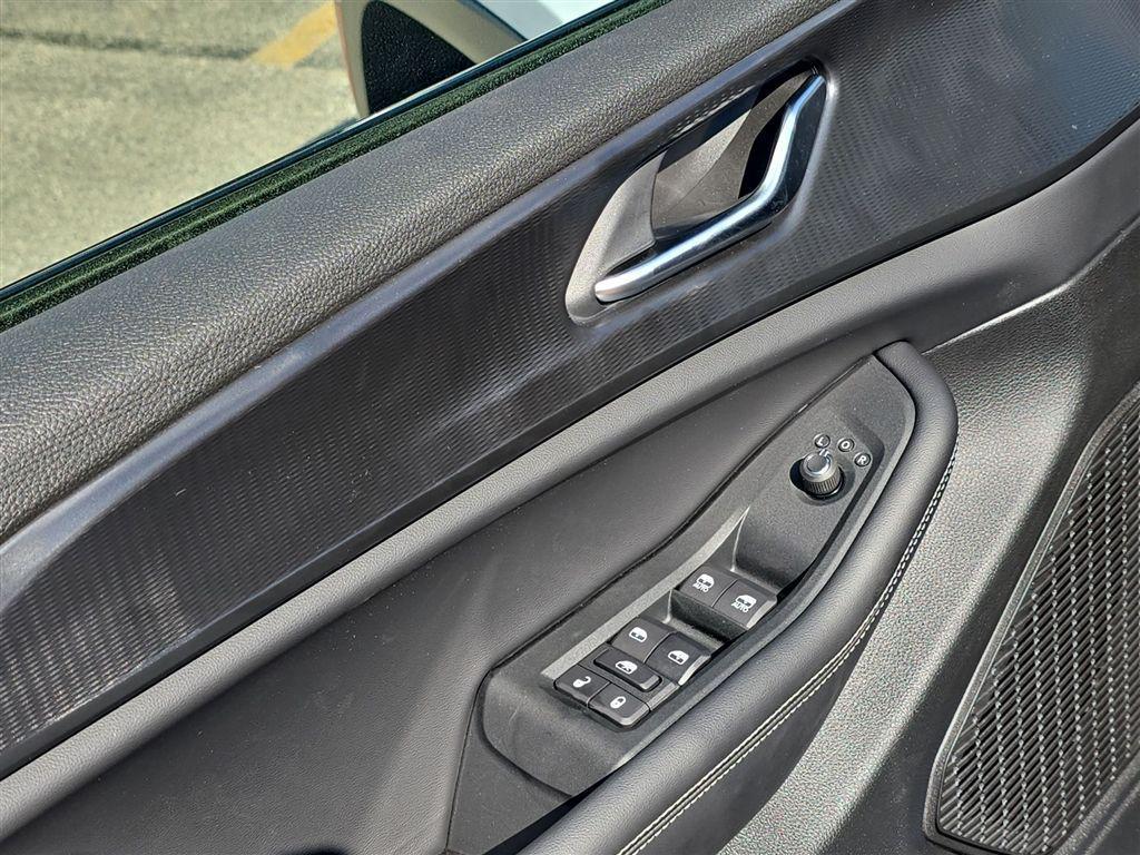 new 2025 Jeep Grand Cherokee car, priced at $34,243