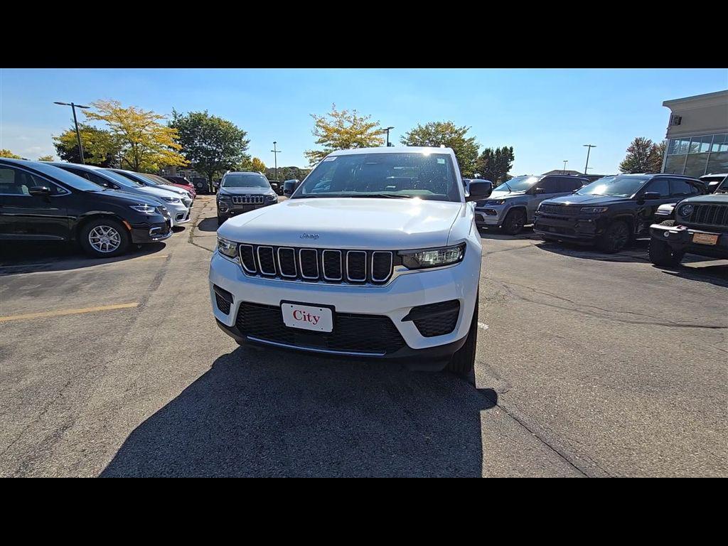 new 2025 Jeep Grand Cherokee car, priced at $34,243