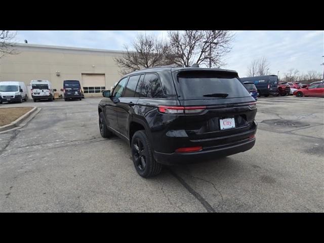 new 2025 Jeep Grand Cherokee car, priced at $42,059