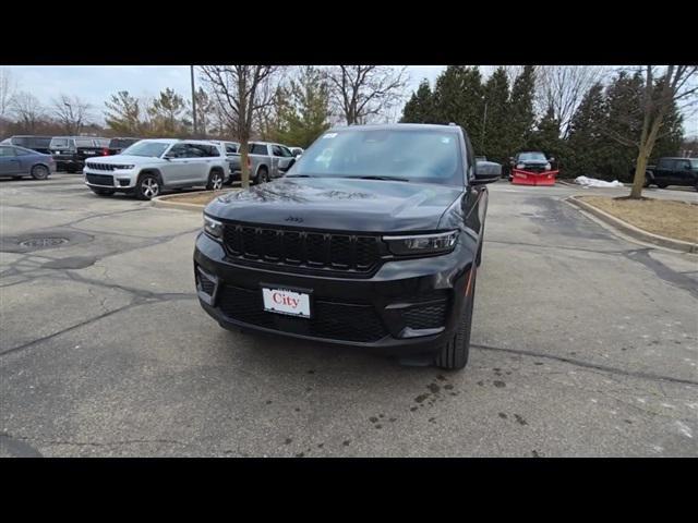 new 2025 Jeep Grand Cherokee car, priced at $42,059